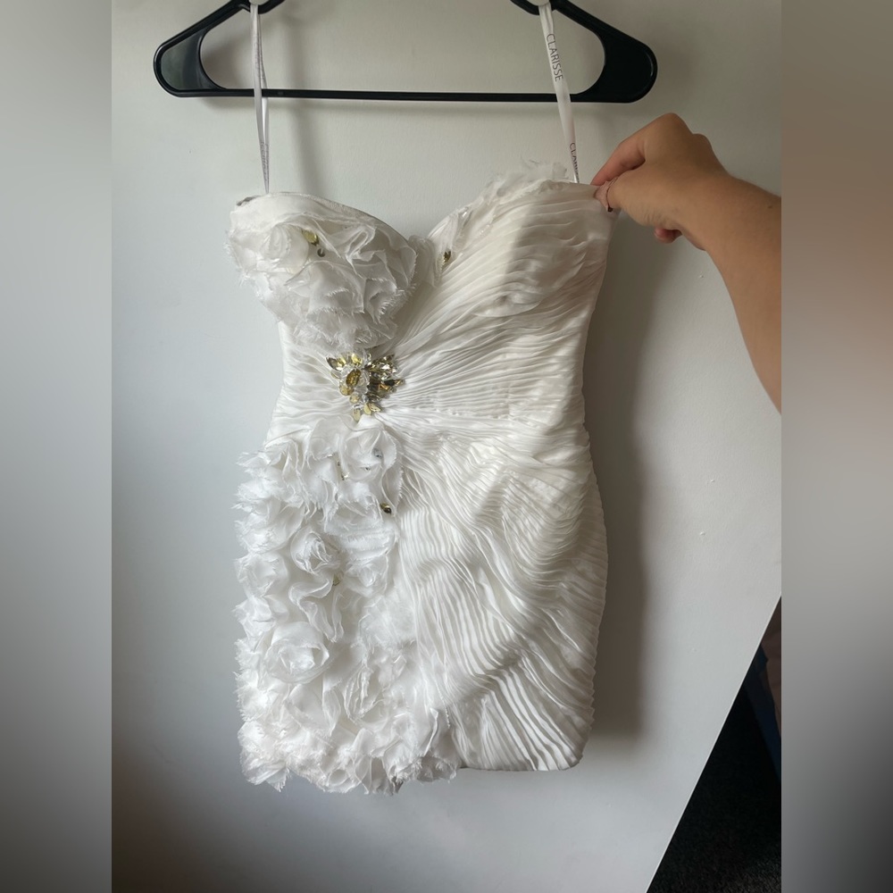 Clarisse White Ruffle Formal Body-con Homecoming Dress with Jewels Size 2